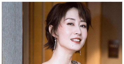 女明星嘴角有痣,揭秘嘴角痣的明星魅力